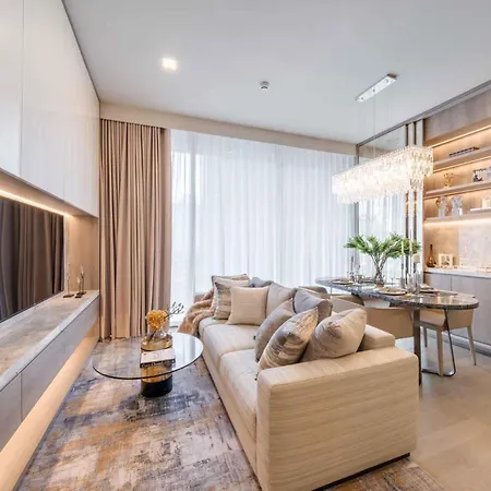 Ultra Classy Designer Central Asok Terminal 21 Apartment
